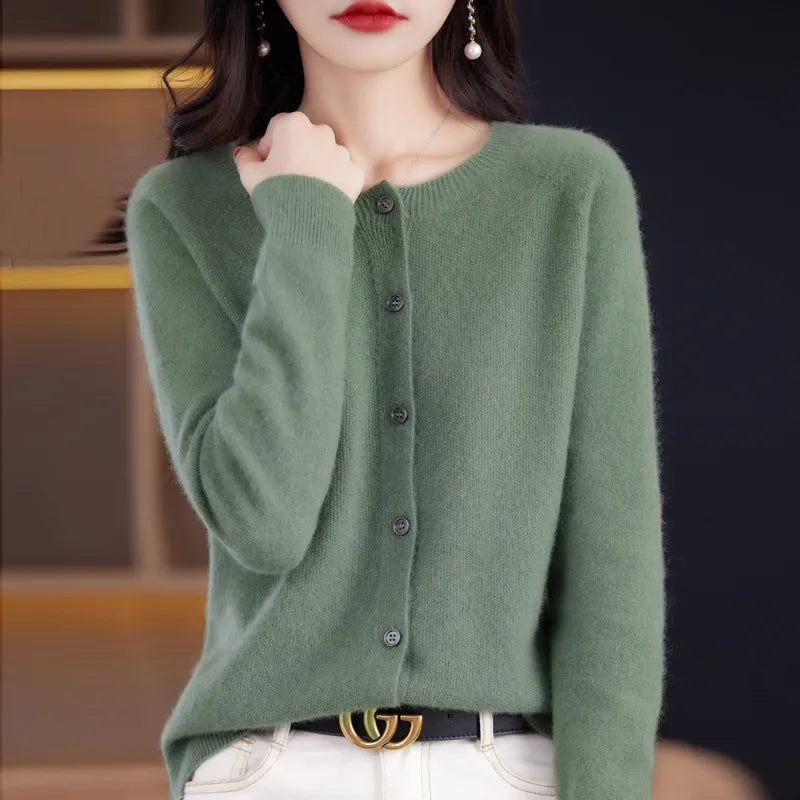 Annika – Warm & Elegant Soft Cardigan