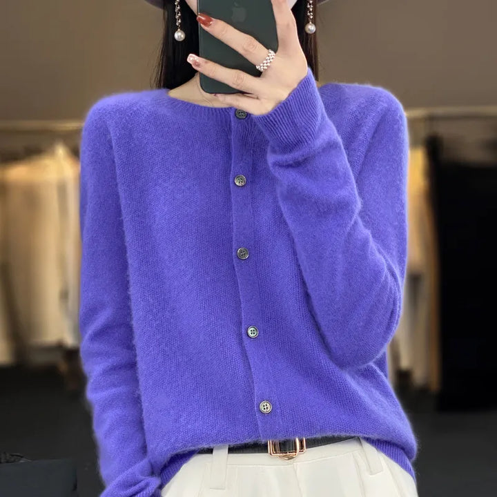 Annika – Warm & Elegant Soft Cardigan