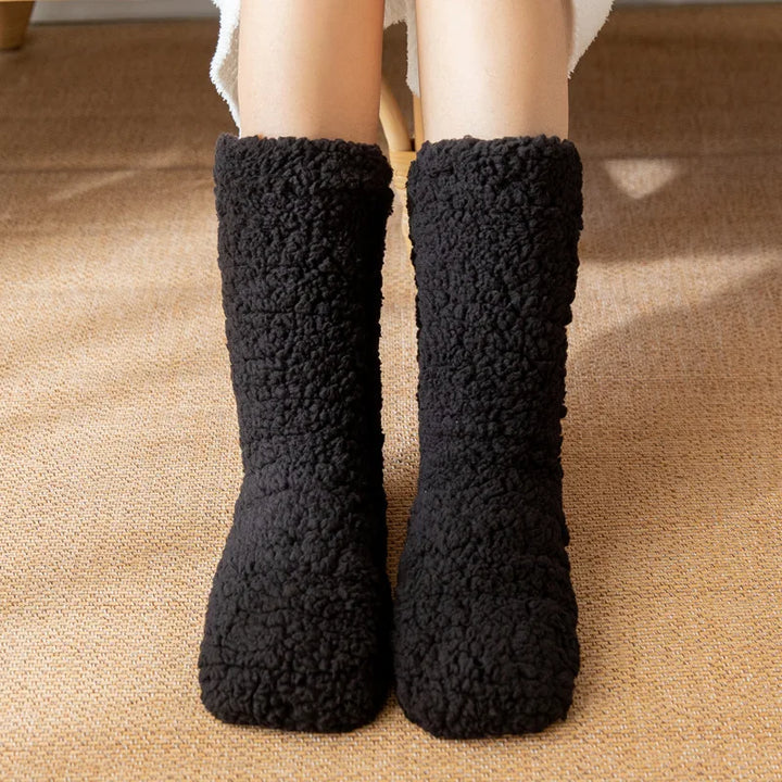 Melina Fuzzy Socks