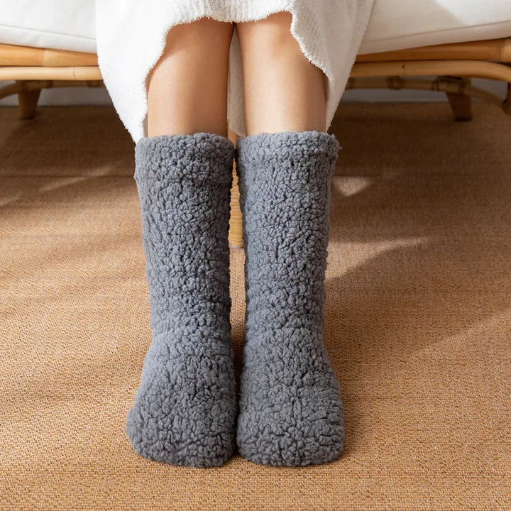 Melina Fuzzy Socks