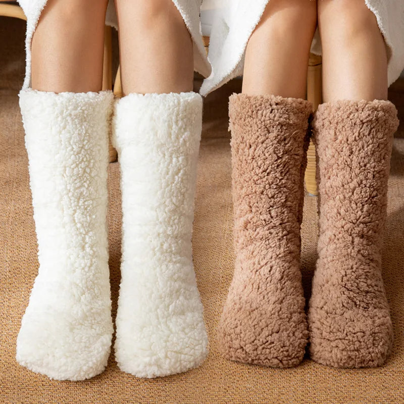 Melina Fuzzy Socks