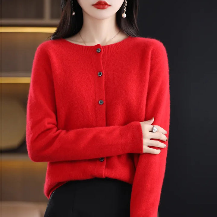 Annika – Warm & Elegant Soft Cardigan